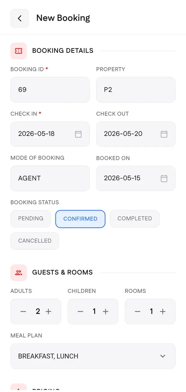 Reso new booking form with booking ID, check-in and check-out dates, booking status, guests and rooms, and meal plan